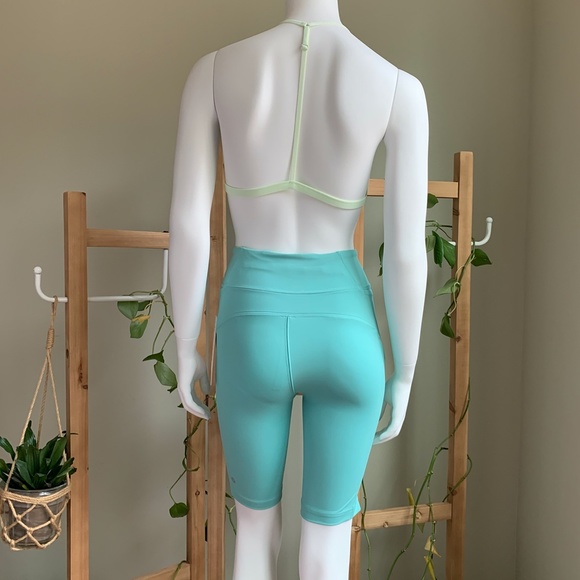Sold🙌Lululemon shorts - Picture 5 of 8